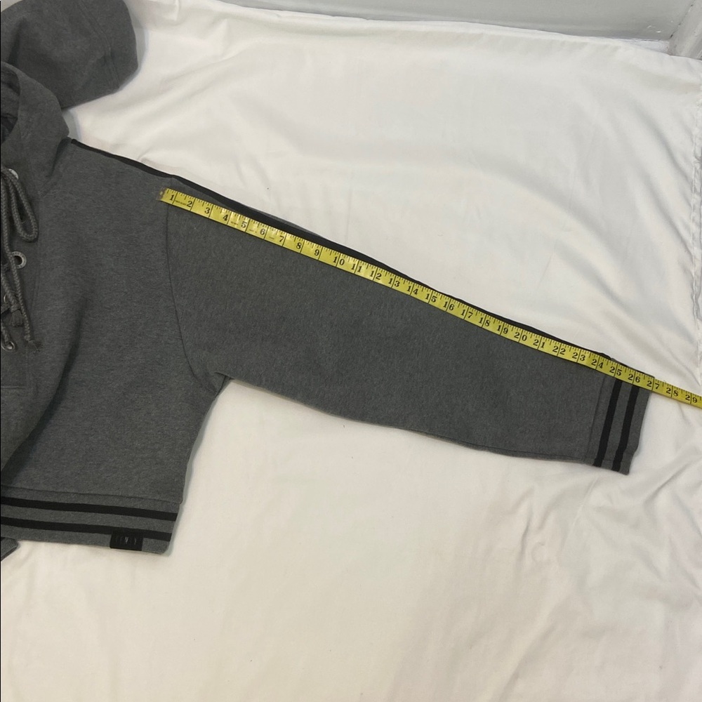 Puma Fenty By Rihanna Grey Rising Sun Lace-Up Cropped Hoodie.Size-Medium - Picture 8 of 11